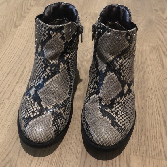 Steve Madden Girl’s Faux Snakeskin Booties - Picture 2 of 5